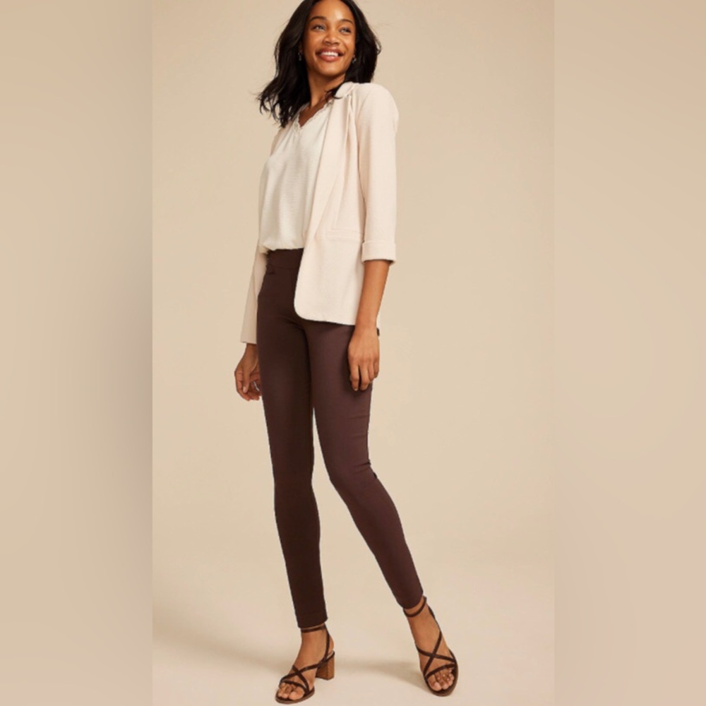 Maurices Skinny Burgundy Bengaline mid rise stretch pants - NWT